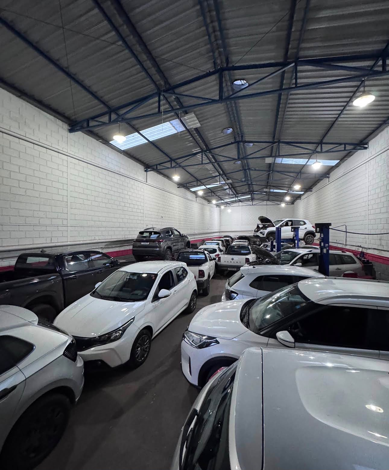 Visão ampla da oficina Fórmula Automotiva